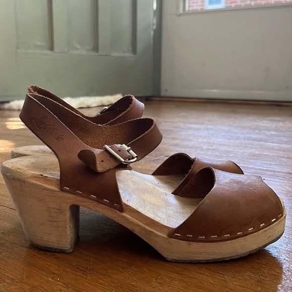 Lotta Clogs, Brown Leather - Picture 2 of 12